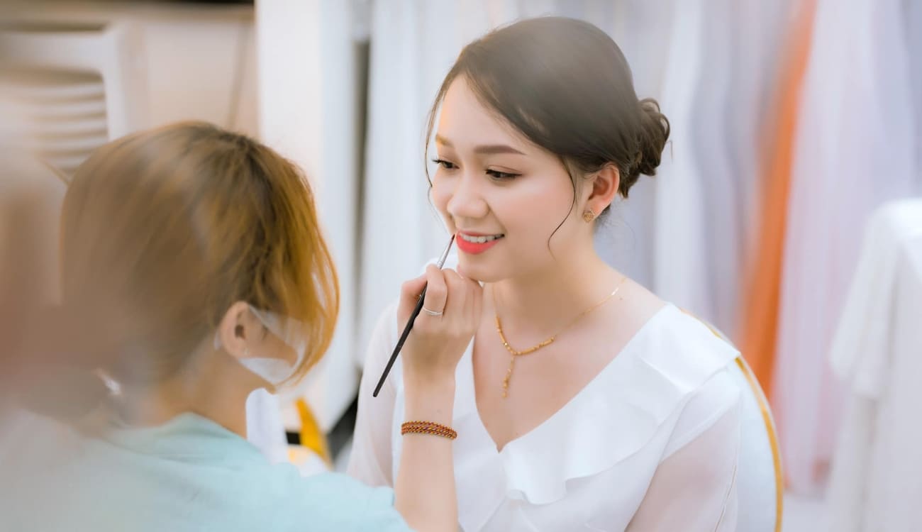 Dịch vụ trang điểm cô dâu Lâm Đồng trọn gói